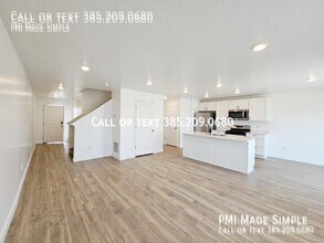 Building Photo - 866 E Sand Dollar Wy