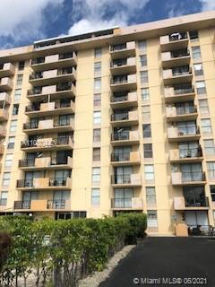 Building Photo - 2075 NE 164th St