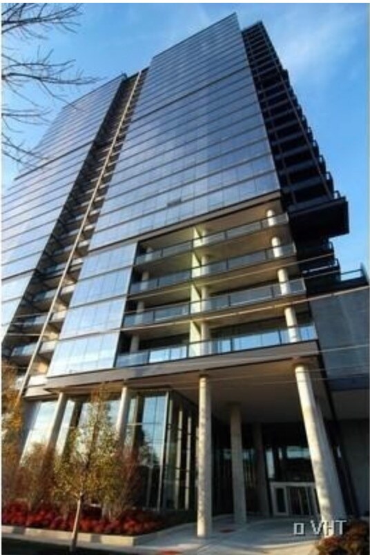 Foto principal - 860 W Blackhawk St