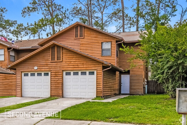 Building Photo - 5553 Bennington Dr