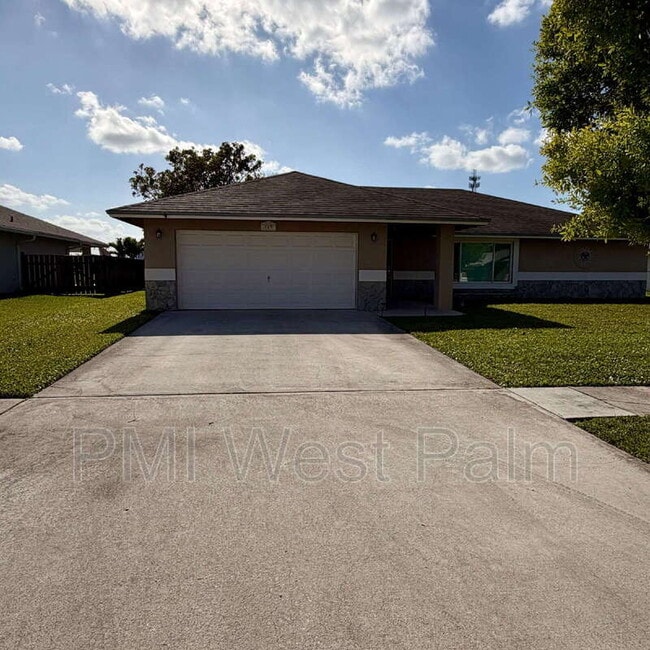 Building Photo - 147 Sunflower Cir