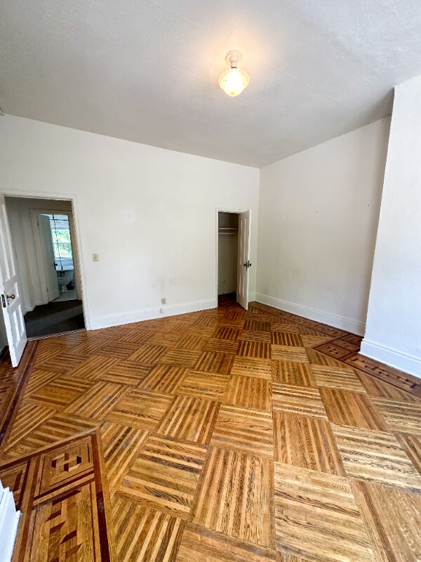 Building Photo - 1609 8th Ave N