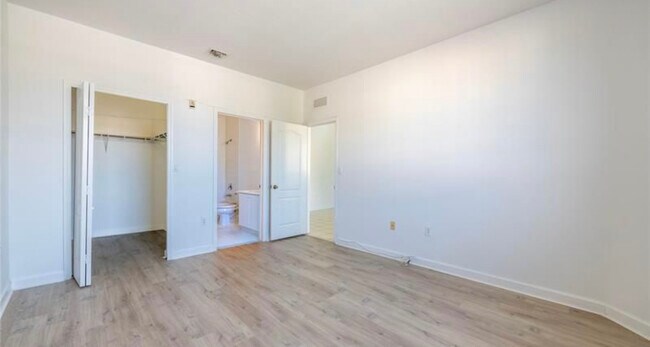 Building Photo - 17530 NW 68th Ave