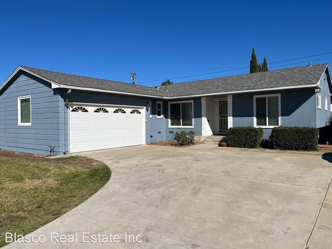 Building Photo - 3 br, 1.5 bath House - 834 W. Yale Street