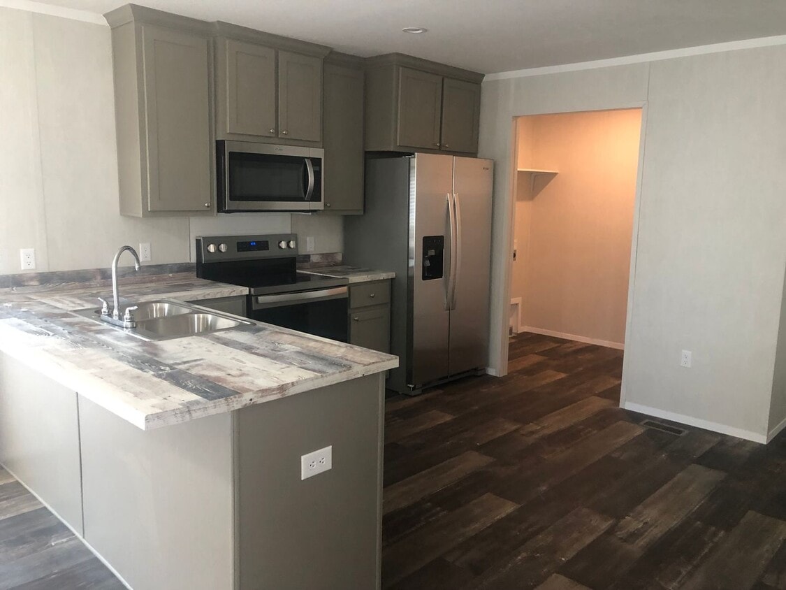 Primary Photo - BRAND NEW-3 Bedroom / 2 Bath-MOVE-IN SPECI...