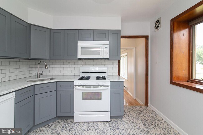 Foto del edificio - 115 West Ave