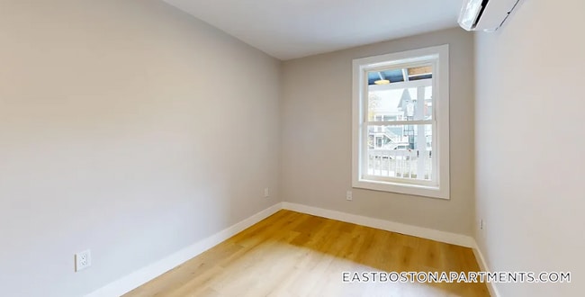 Foto del edificio - 974 Saratoga St