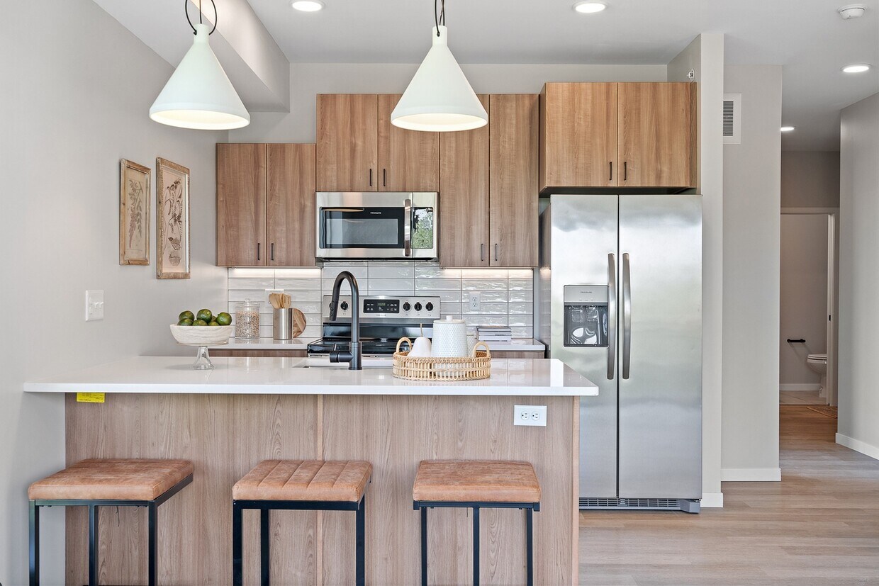 Huck Apartments - 402 2nd St Ne Minneapolis, MN 55413 | Apartments.com