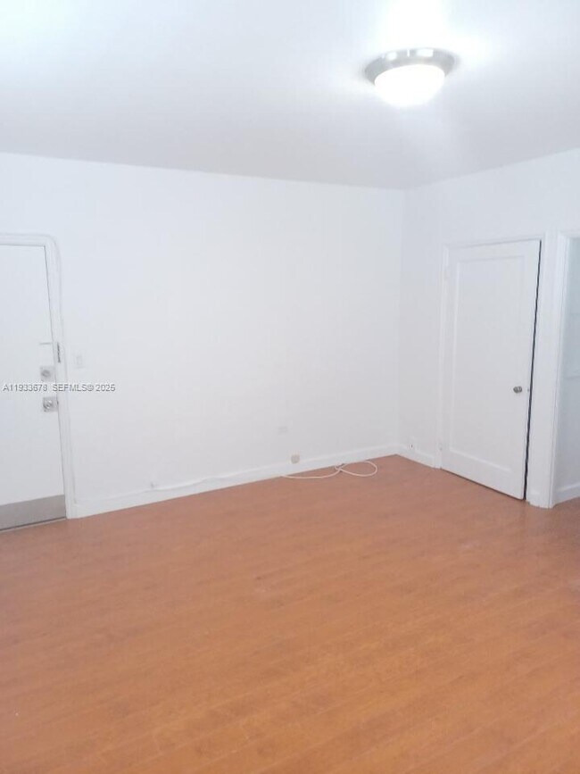 Building Photo - 6950 Byron Ave