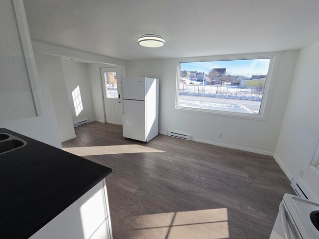 Photo du bâtiment - 9-9 Courtenay Ave