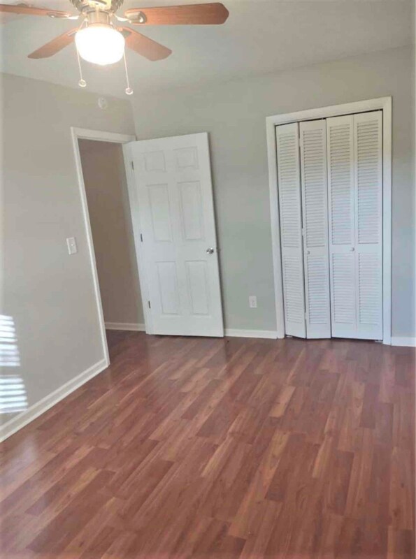 Building Photo - 302 Dobbins Pike