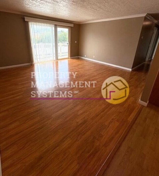 Foto del edificio - 2 Bedroom Condo in Millcreek!