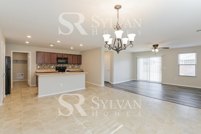 Building Photo - Come view this charming home