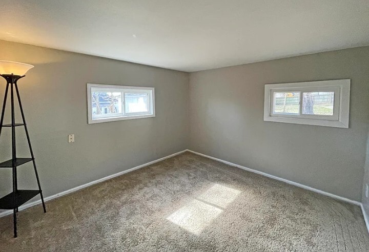 Building Photo - 369 Massie Ave