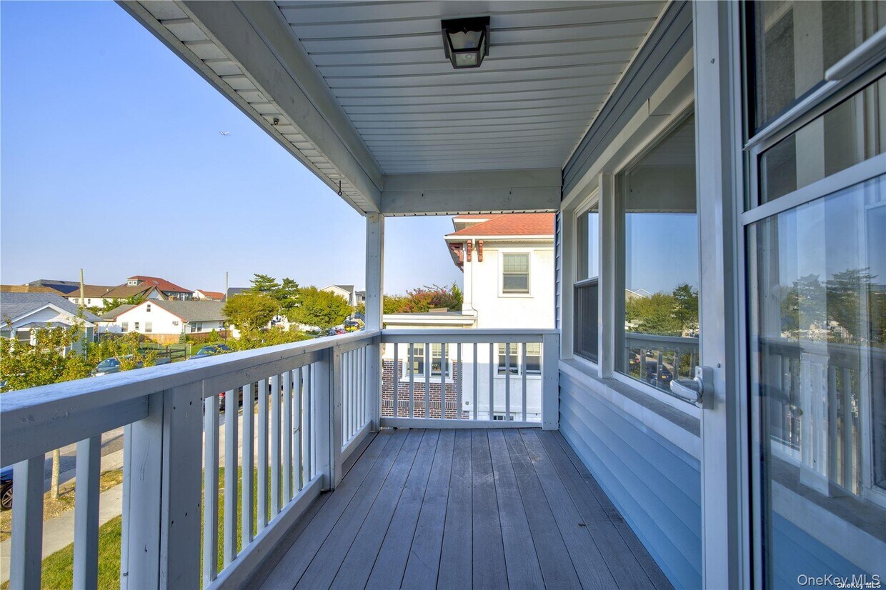 Foto principal - 670 W Beech St