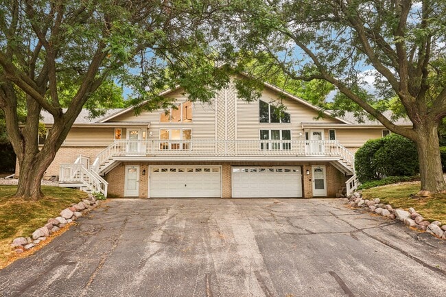 Building Photo - 11108 W Forest Home Ave