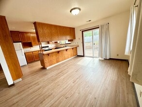 Building Photo - 6242 Pryor St