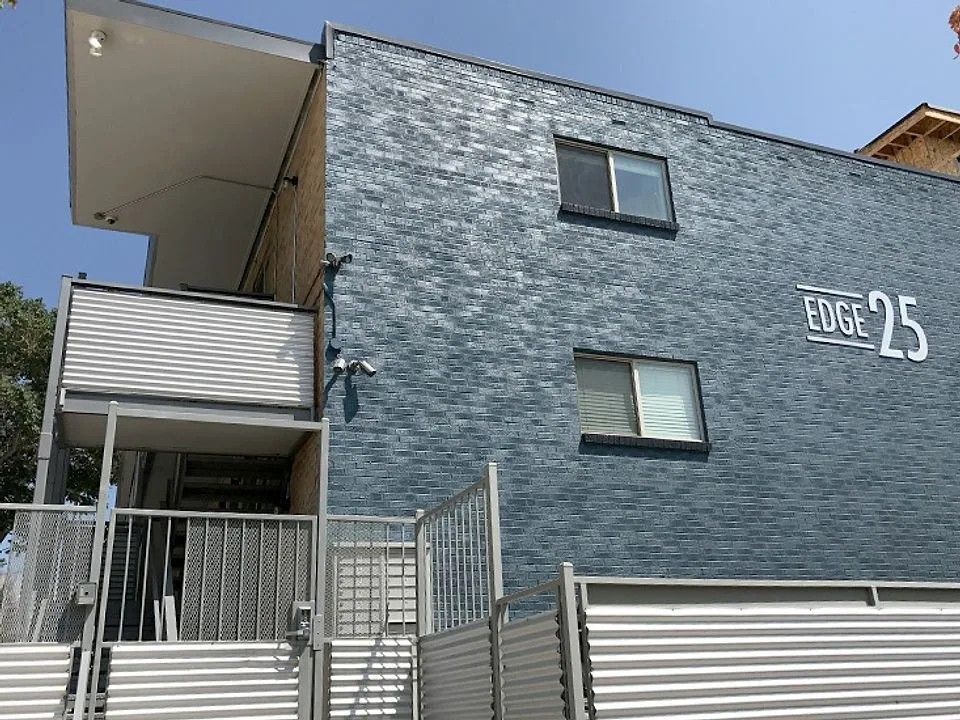 Building Photo - 2633 W 25th Ave