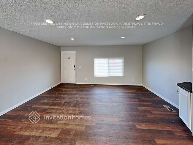 Foto del edificio - 15062 Kelly Pl