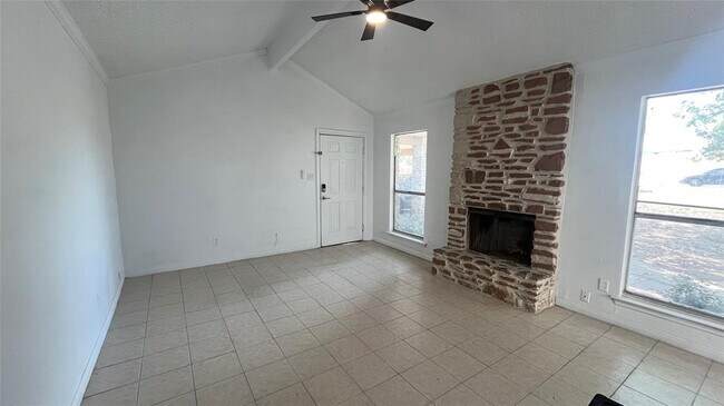 Building Photo - 9515 Aberdeen Way