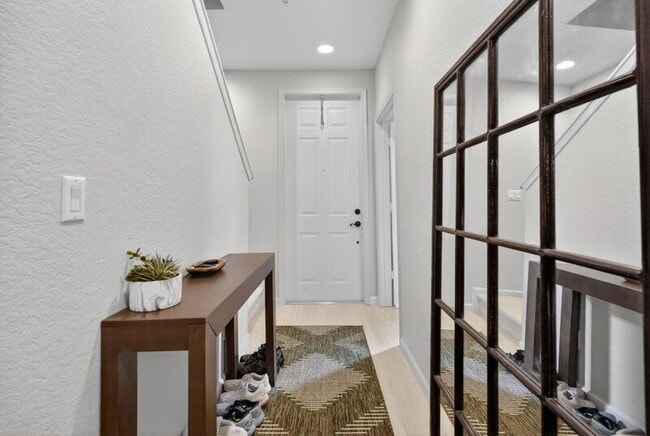 Photo - 150 Cat Rock Ln Townhome