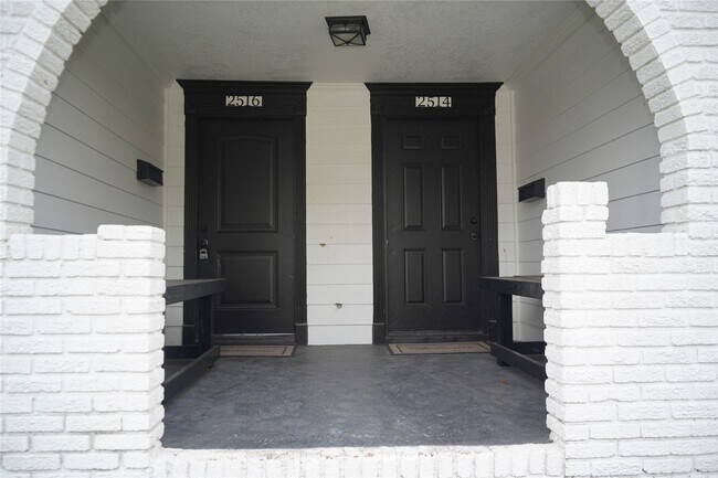 Foto del edificio - 2516 Isabella St