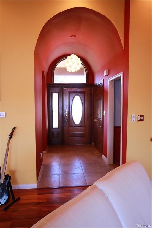 Building Photo - 2668 Bay Dr