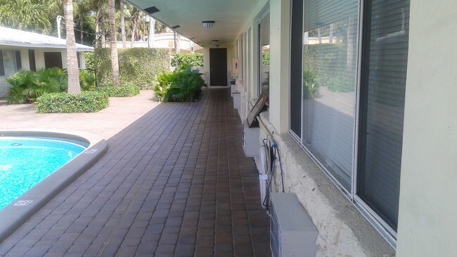 2 - 40 SE 19th Ave