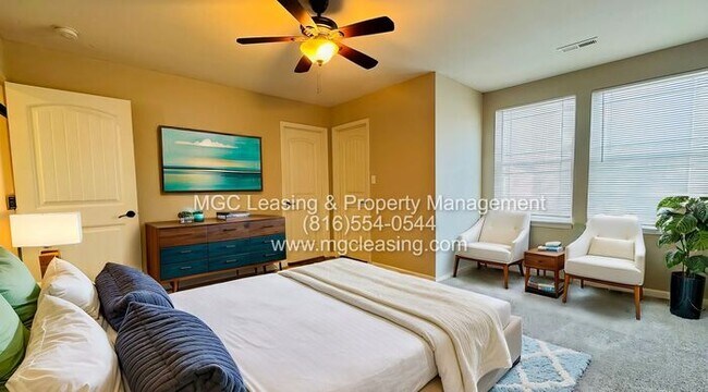 Foto del edificio - Baltimore Townhomes: 3 Bedroom Townhome with 2-Car Garage - North of the River in KCMO