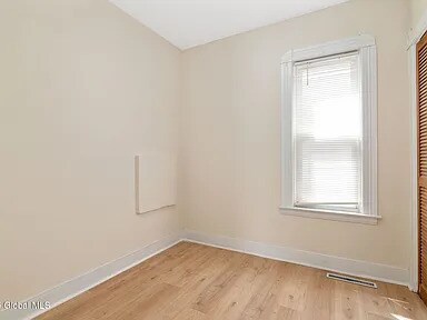 Foto principal - 1237 4th Ave