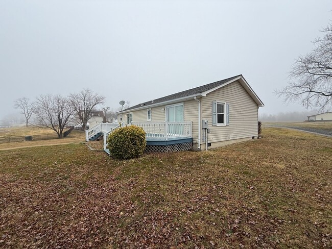 Foto del edificio - Waterfront Gem with amazing views!