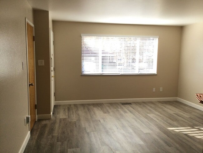 Building Photo - Parcel 4