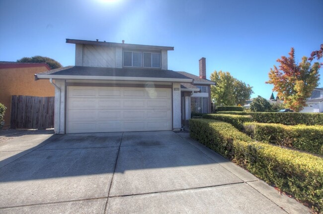Building Photo - Ardenwood addentace area. Updated single family homes