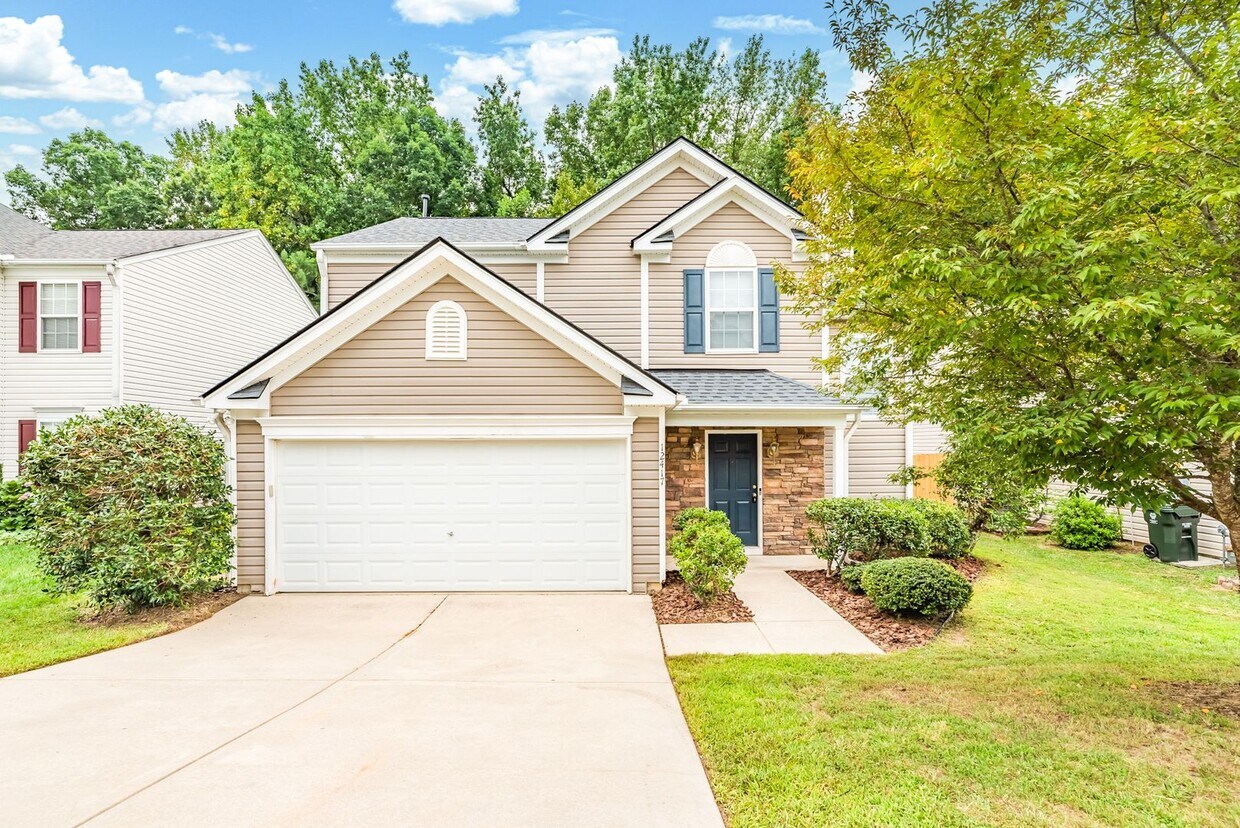 Primary Photo - Spacious 3 Bedroom Home on the Wake County...