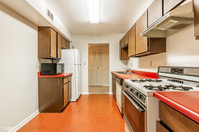 Building Photo - 530 Devonshire Ln