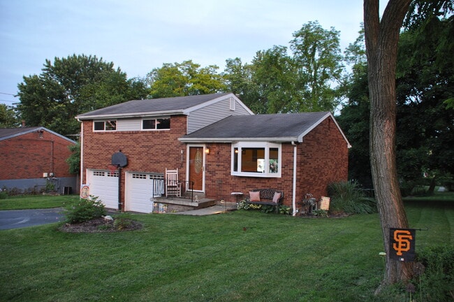 Building Photo - 309 Ewings Mill Rd