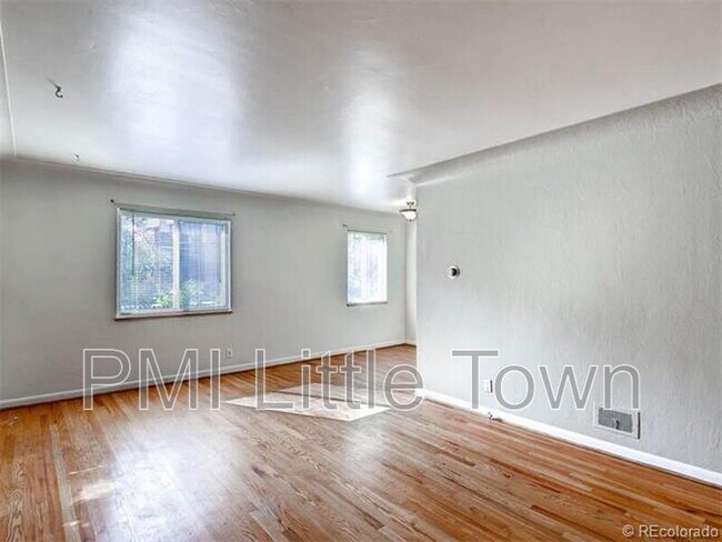 Foto del edificio - 2491 S Corona St