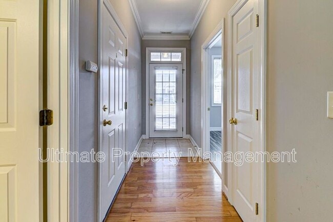 Foto del edificio - 5006 Carleton Dr