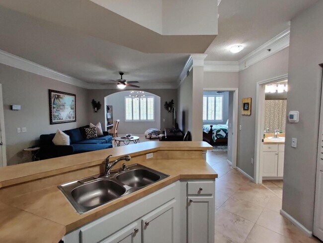 Foto del edificio - 3303 Myrtlewood Cir E