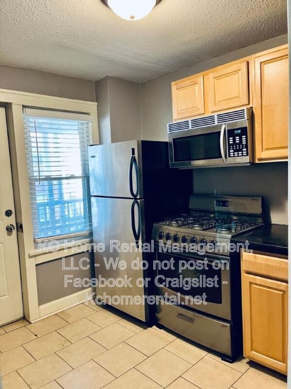 Foto del edificio - 1114 W 41st Terrace