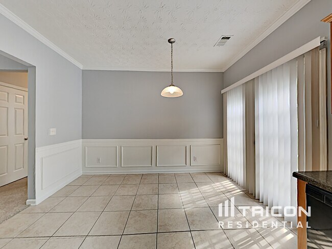 Building Photo - 3816 Shenfield Dr