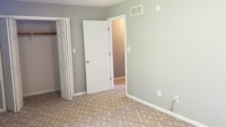 Foto del edificio - AVAILABLE NOW!! 2 Bedroom Townhome!!