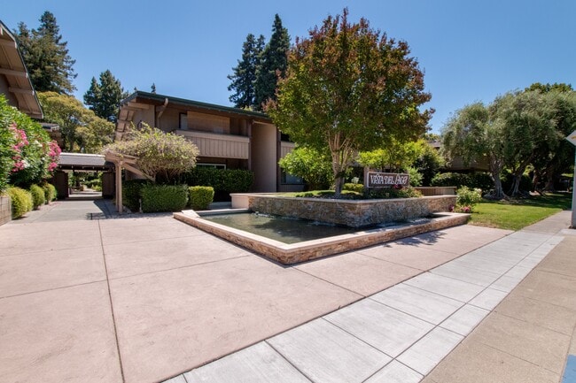 Main Entrance - 151 Buckingham Dr