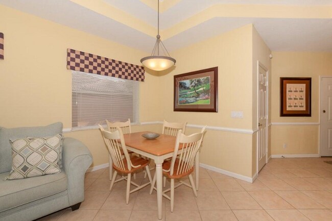 Foto del edificio - 8372 Mulligan Cir