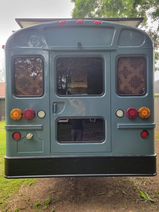 Foto del edificio - 2450 44th St S