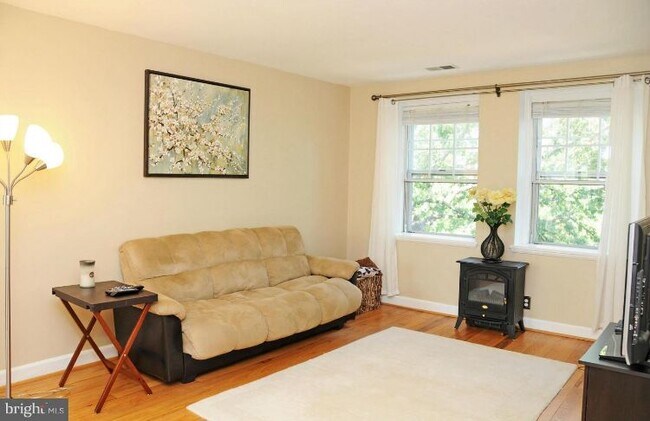 Foto del edificio - 2832 S Abingdon St