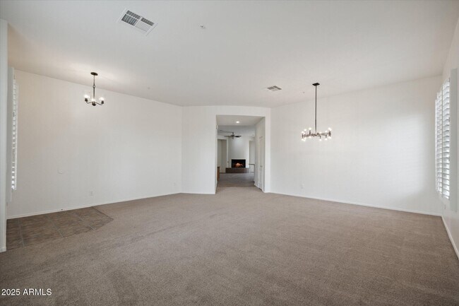 Foto del edificio - 7360 E Wing Shadow Rd