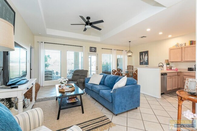 Building Photo - 29 Torrey Pines Dr