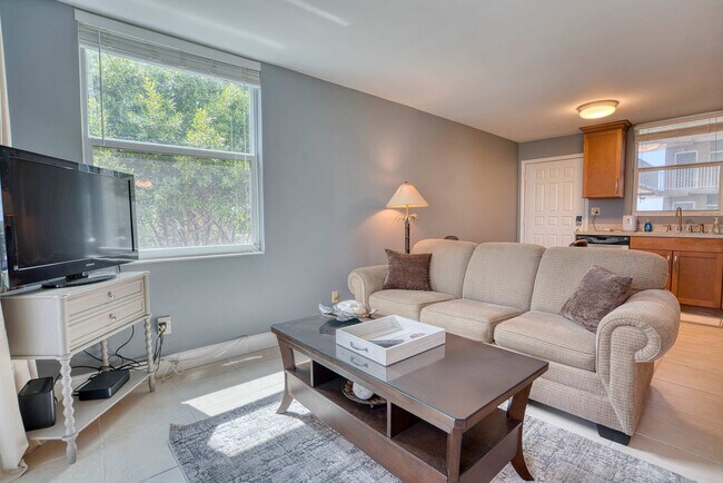 Foto del edificio - 5600 Bonita Beach Rd SW