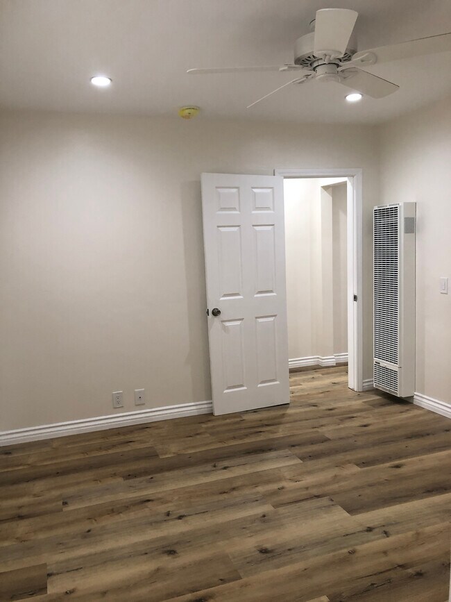 Large Bedroom - 1517 11th St